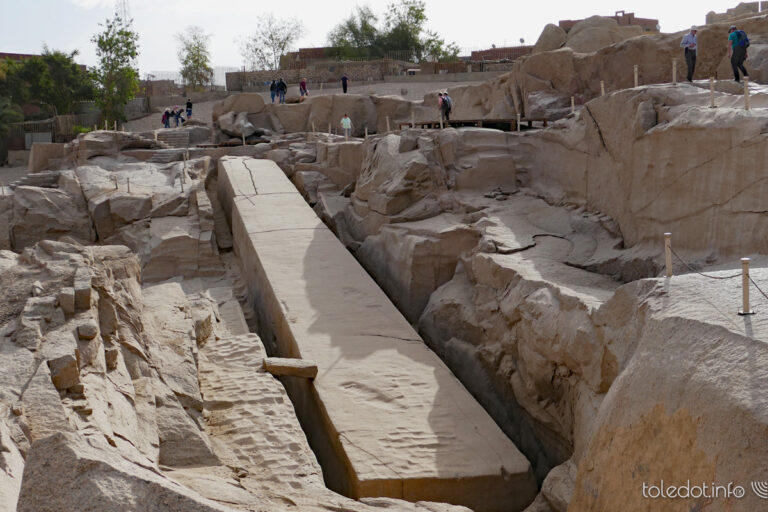 Der unvollendete Obelisk