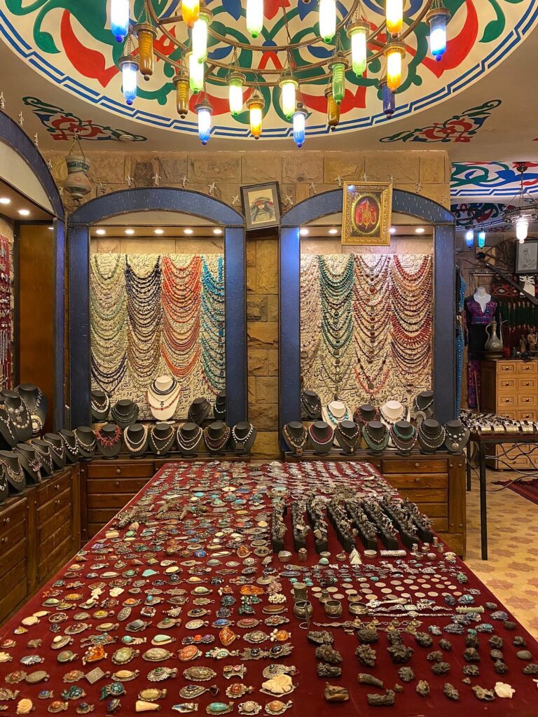 Silberschmiede & Metallkunst in Luxor